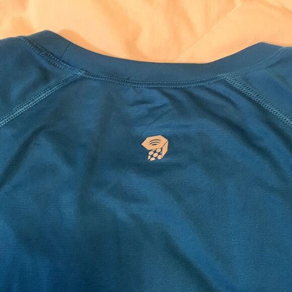 MOUNTAIN HARDWEAR, workout T, light and breathable, men’s large, aqua blue - Picture 6 of 14